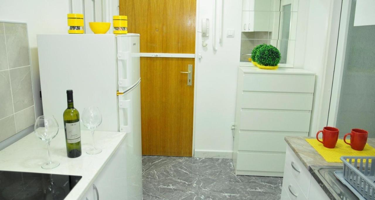 Manirosi 5 Apartment Суботица Экстерьер фото